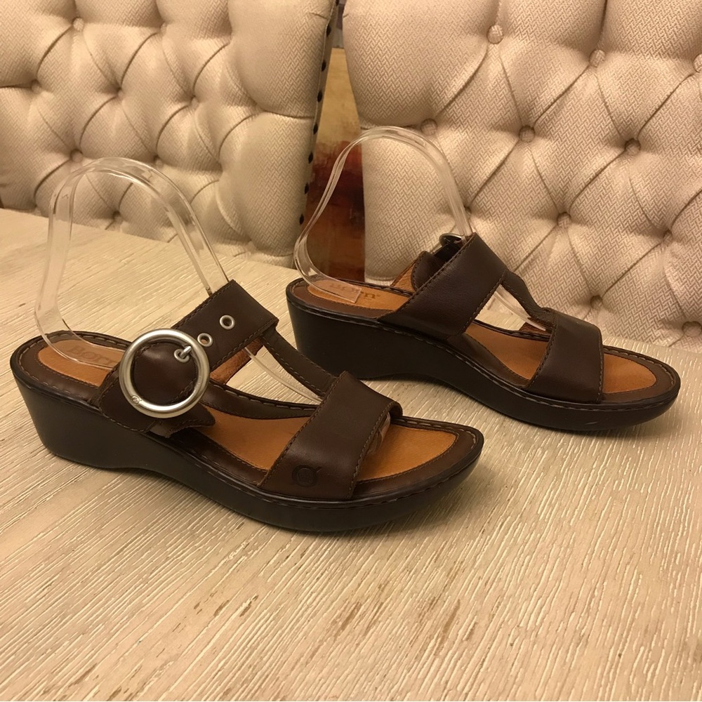 Born Brown Leather Buckle T-Strap Low Wedge Sandals Womens Size 10 Boho Casual
